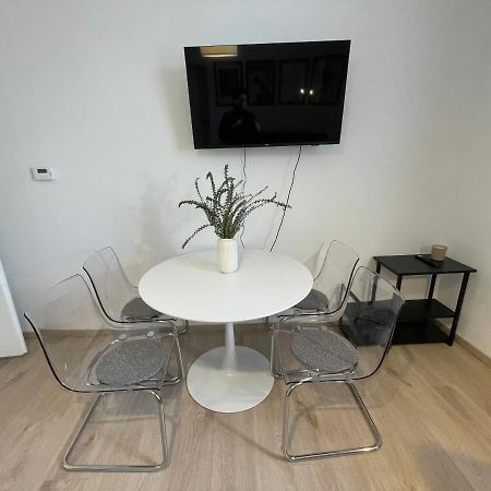 At Home - City Center Zagreb Buitenkant foto