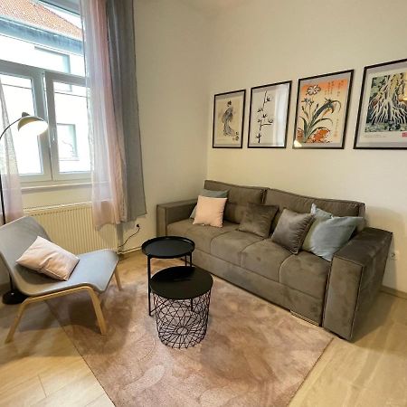 At Home - City Center Zagreb Buitenkant foto
