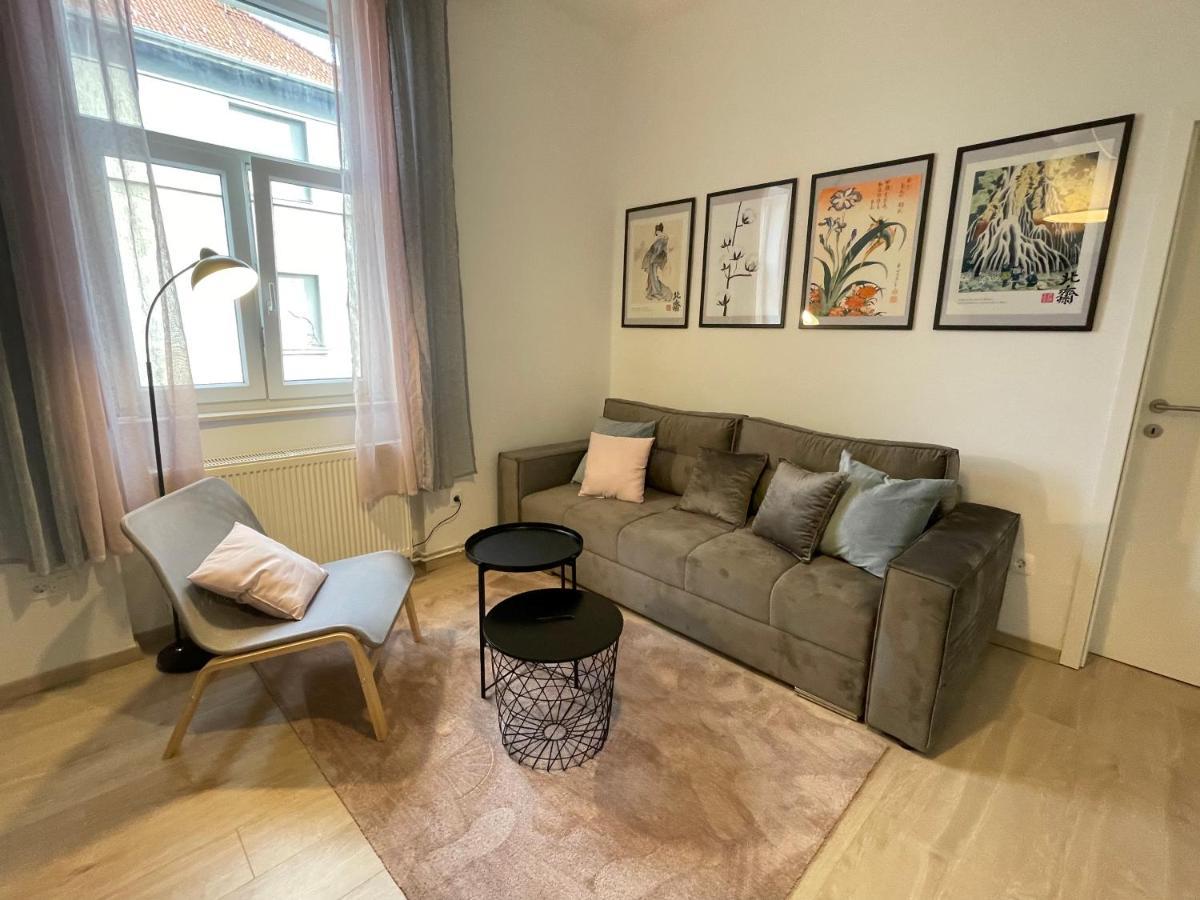 At Home - City Center Zagreb Buitenkant foto